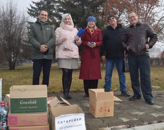 Спасли несколько тысяч кротов и миллионы дождевых червей.